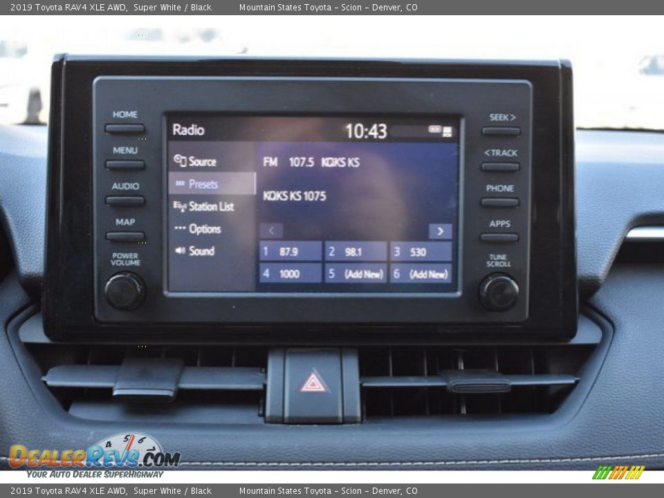 2019 Toyota RAV4 XLE AWD Super White / Black Photo #11