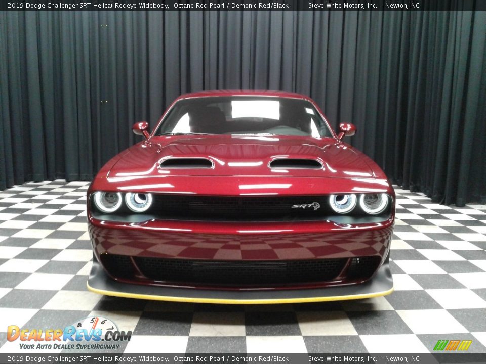 2019 Dodge Challenger SRT Hellcat Redeye Widebody Octane Red Pearl / Demonic Red/Black Photo #3