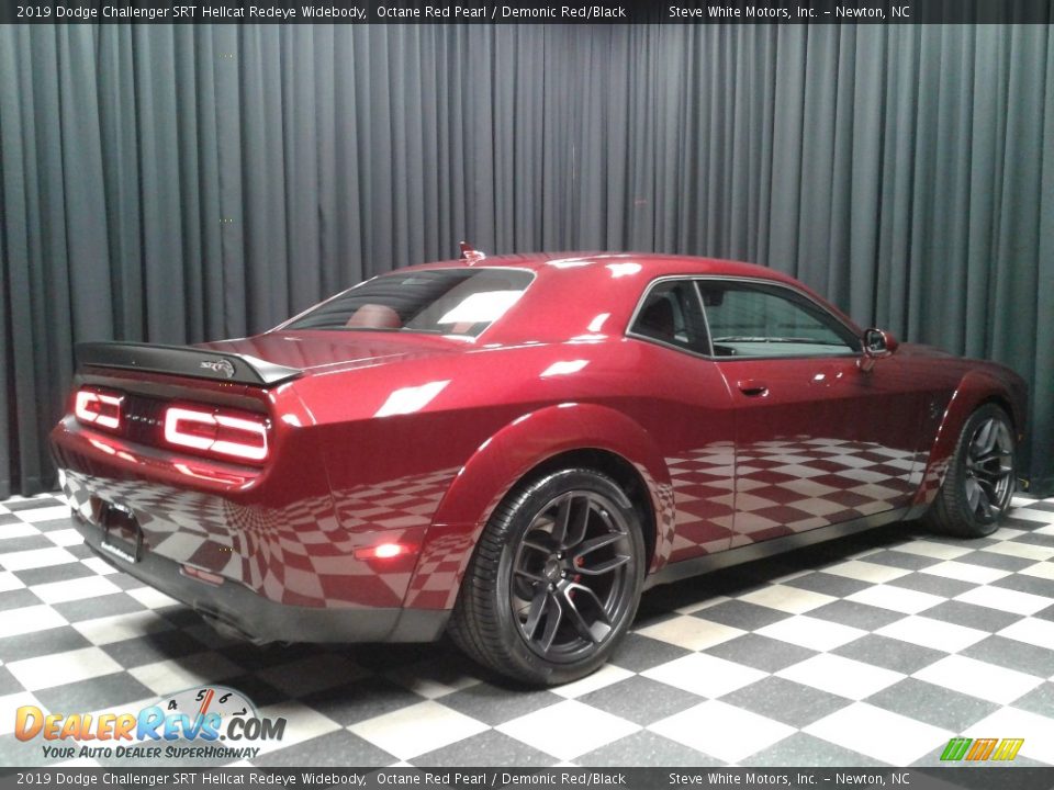 2019 Dodge Challenger SRT Hellcat Redeye Widebody Octane Red Pearl / Demonic Red/Black Photo #6