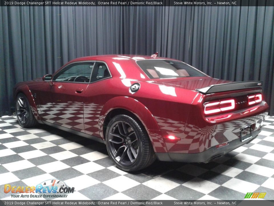 2019 Dodge Challenger SRT Hellcat Redeye Widebody Octane Red Pearl / Demonic Red/Black Photo #8