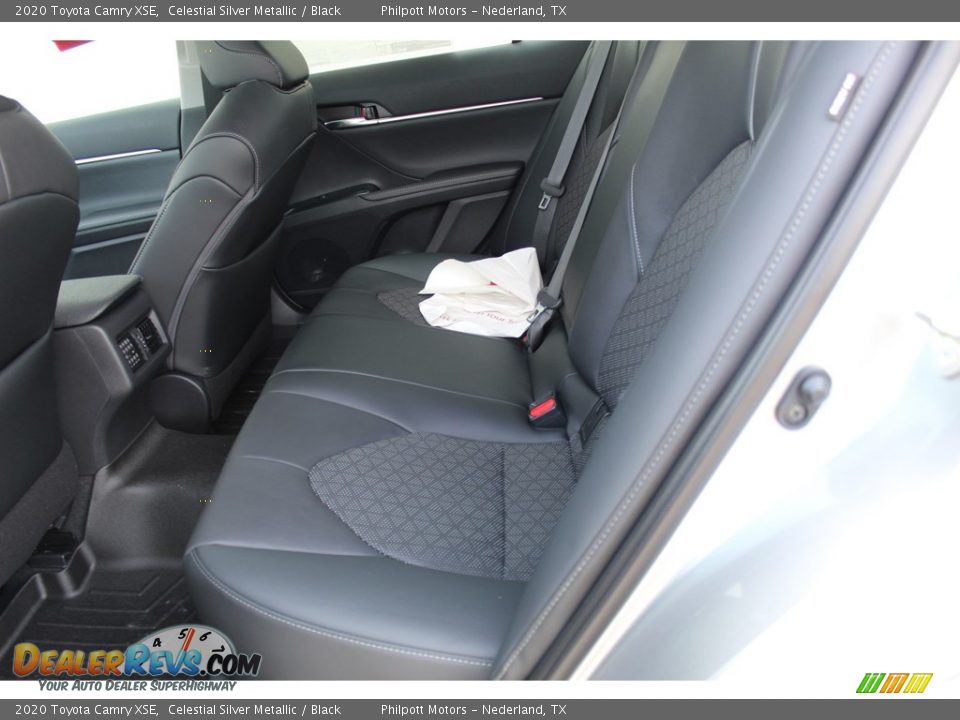 2020 Toyota Camry XSE Celestial Silver Metallic / Black Photo #17