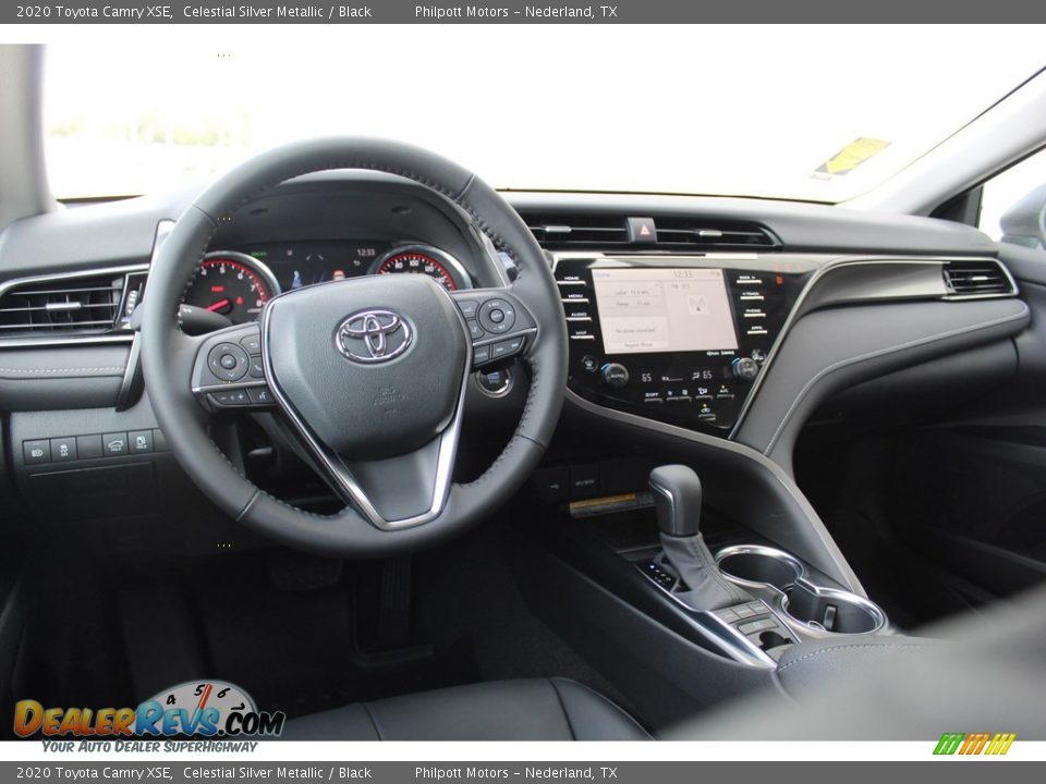 2020 Toyota Camry XSE Celestial Silver Metallic / Black Photo #18