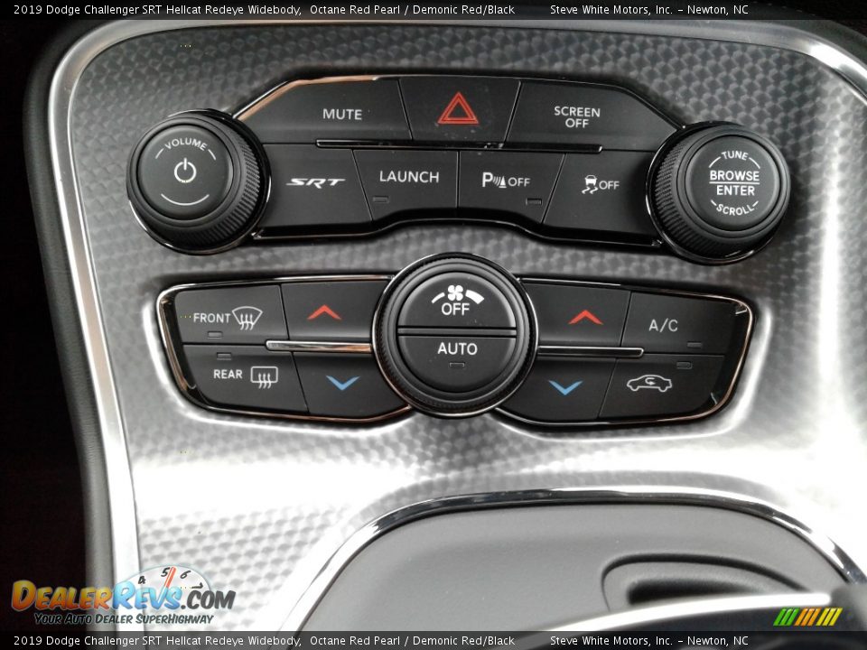 Controls of 2019 Dodge Challenger SRT Hellcat Redeye Widebody Photo #29