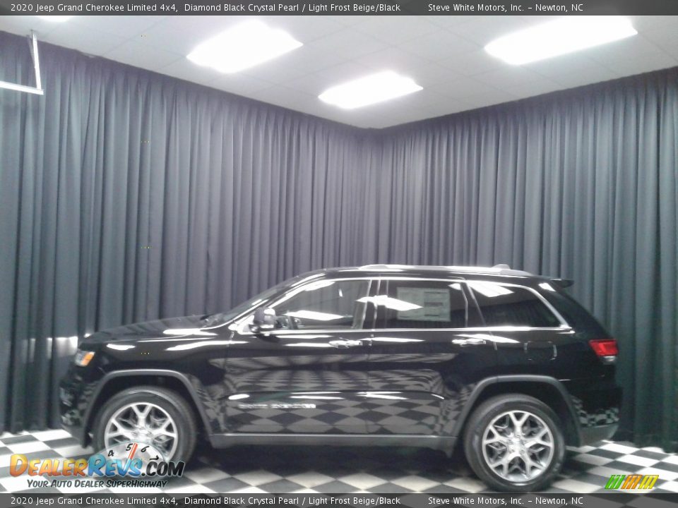 2020 Jeep Grand Cherokee Limited 4x4 Diamond Black Crystal Pearl / Light Frost Beige/Black Photo #1