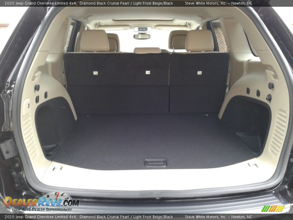 2020 Jeep Grand Cherokee Limited 4x4 Diamond Black Crystal Pearl / Light Frost Beige/Black Photo #13