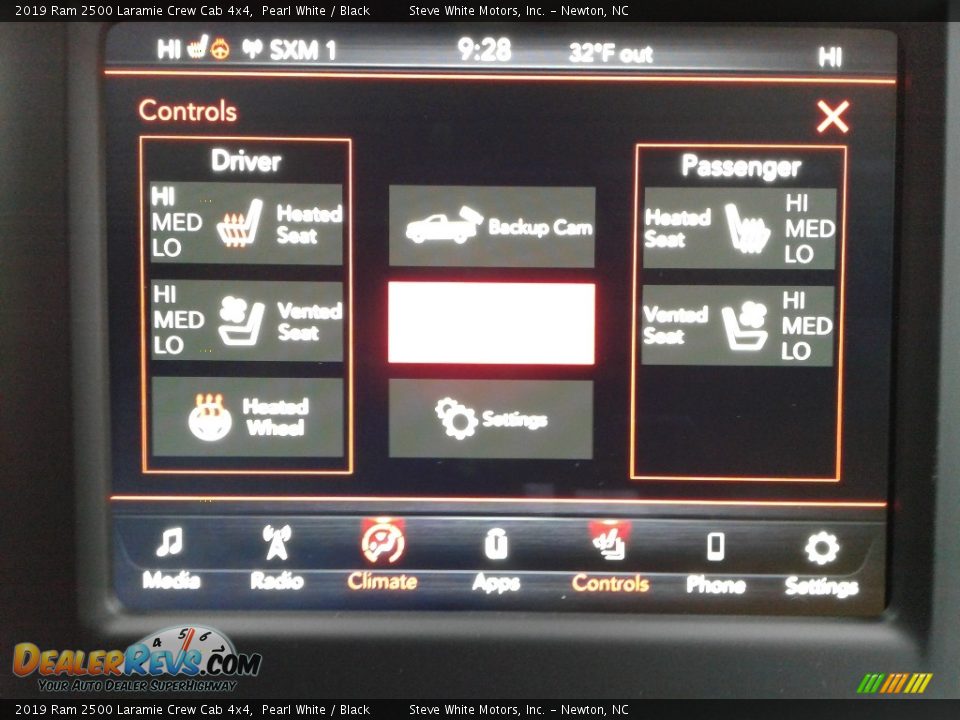 2019 Ram 2500 Laramie Crew Cab 4x4 Pearl White / Black Photo #26