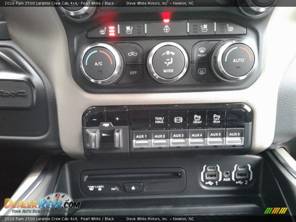 2019 Ram 2500 Laramie Crew Cab 4x4 Pearl White / Black Photo #29