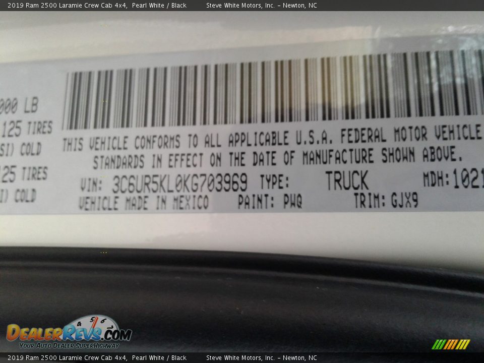 2019 Ram 2500 Laramie Crew Cab 4x4 Pearl White / Black Photo #36