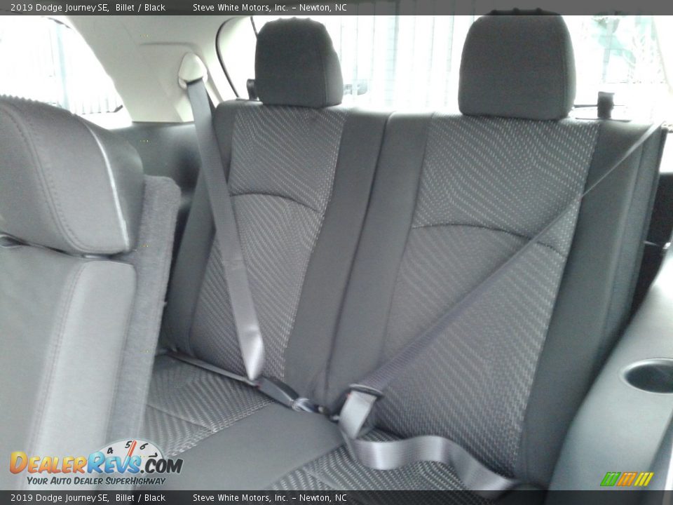 2019 Dodge Journey SE Billet / Black Photo #12