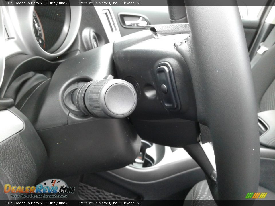 2019 Dodge Journey SE Billet / Black Photo #17