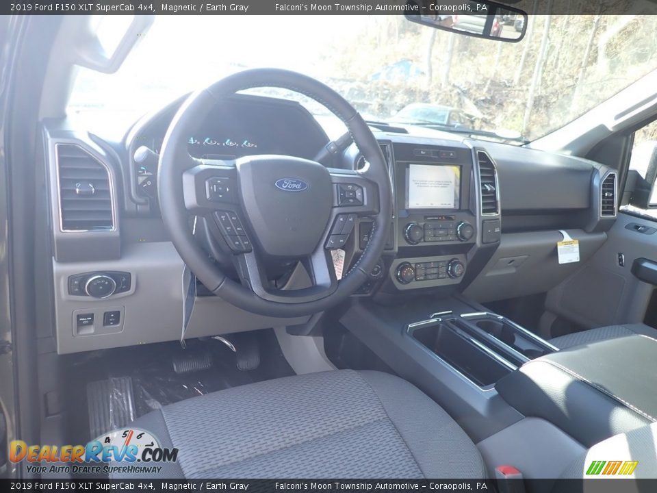 2019 Ford F150 XLT SuperCab 4x4 Magnetic / Earth Gray Photo #10