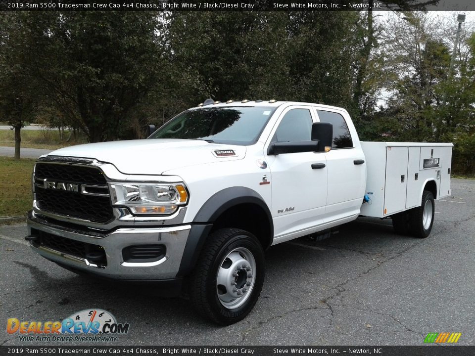 2019 Ram 5500 Tradesman Crew Cab 4x4 Chassis Bright White / Black/Diesel Gray Photo #2