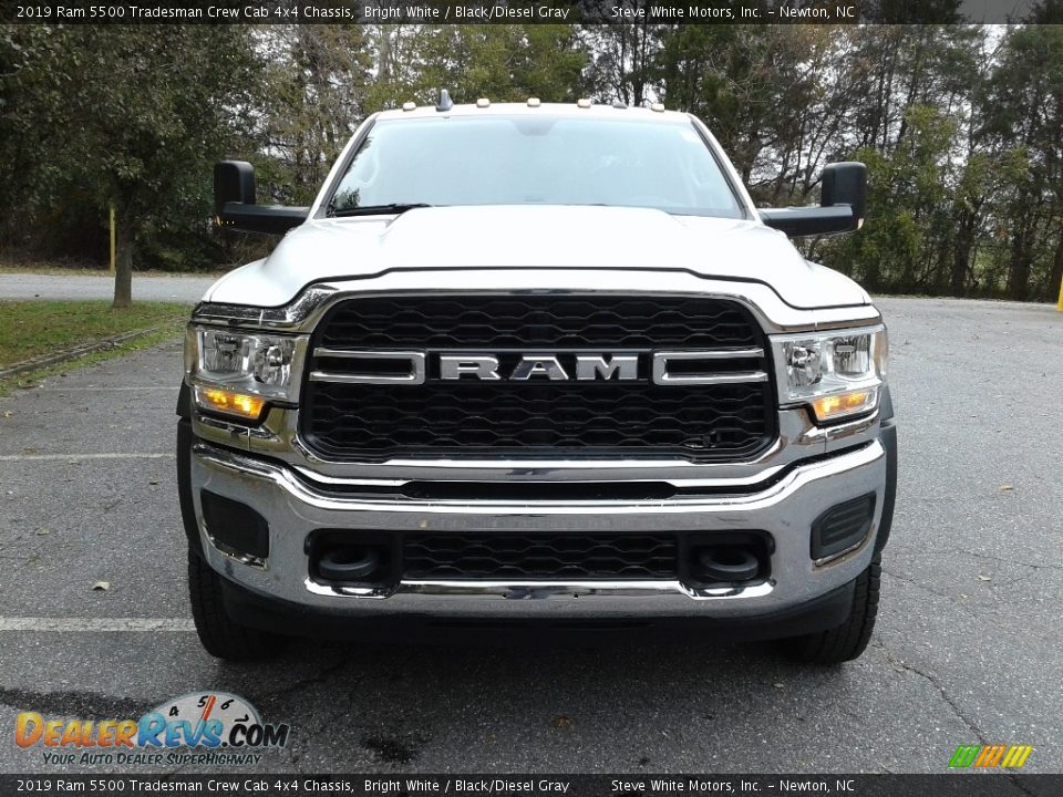 2019 Ram 5500 Tradesman Crew Cab 4x4 Chassis Bright White / Black/Diesel Gray Photo #3