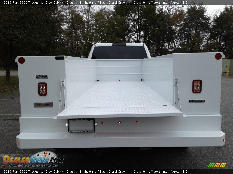 2019 Ram 5500 Tradesman Crew Cab 4x4 Chassis Bright White / Black/Diesel Gray Photo #12