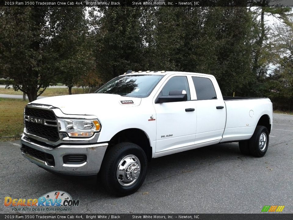 2019 Ram 3500 Tradesman Crew Cab 4x4 Bright White / Black Photo #2