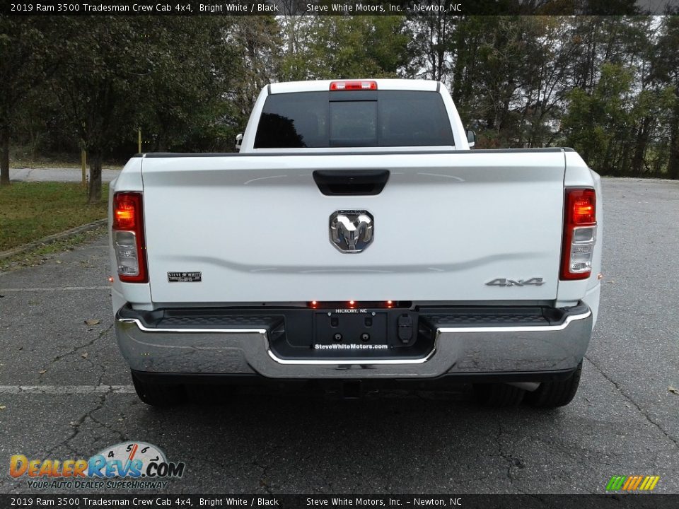 2019 Ram 3500 Tradesman Crew Cab 4x4 Bright White / Black Photo #7