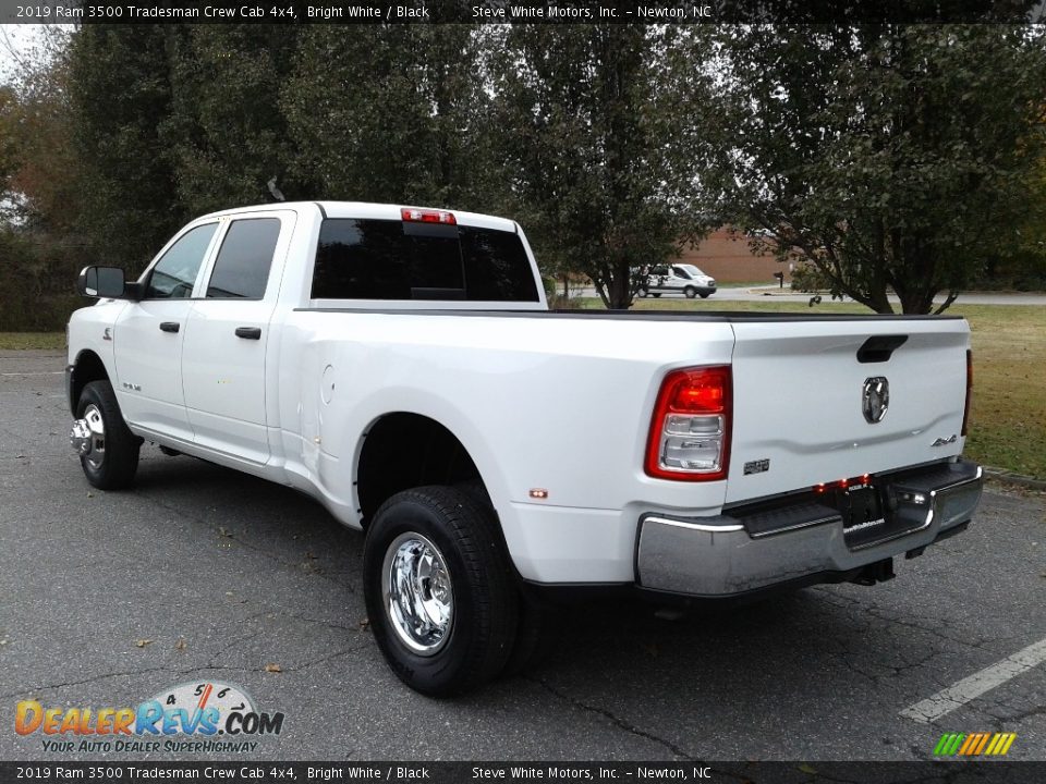 2019 Ram 3500 Tradesman Crew Cab 4x4 Bright White / Black Photo #8