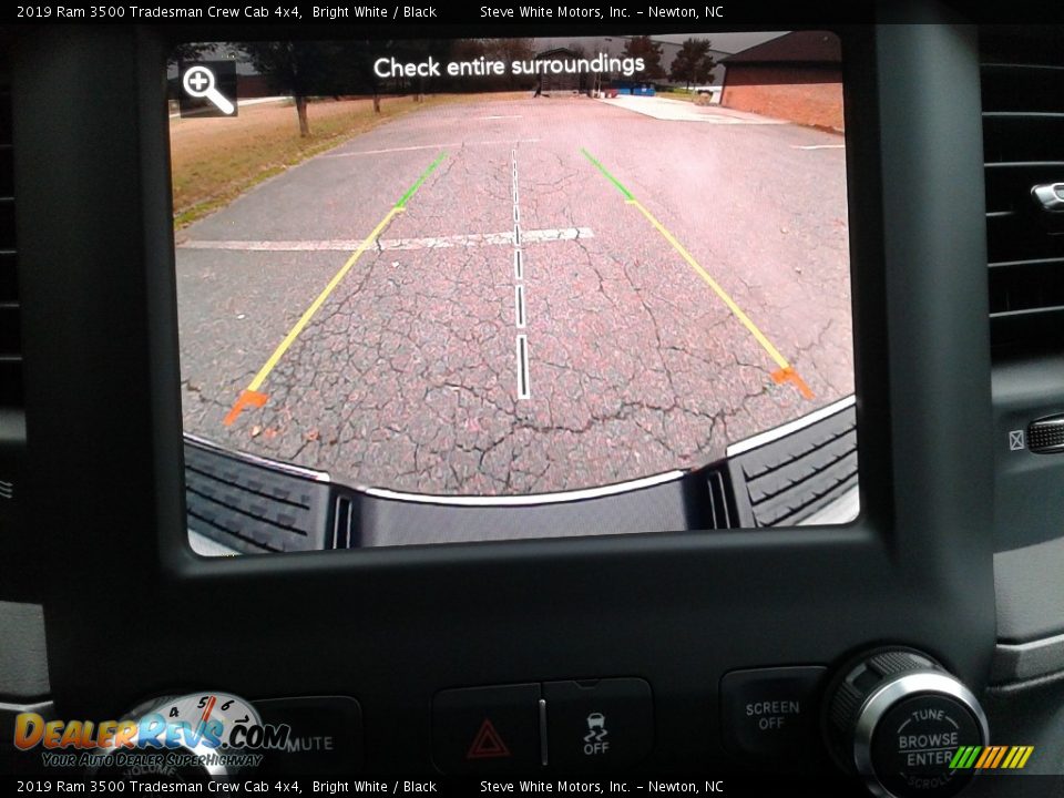 2019 Ram 3500 Tradesman Crew Cab 4x4 Bright White / Black Photo #20