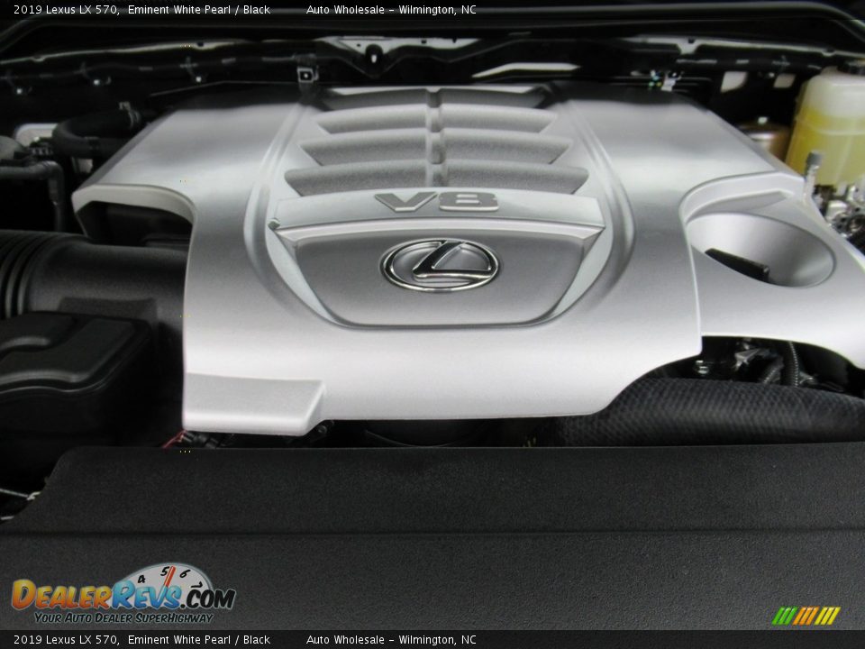 2019 Lexus LX 570 Eminent White Pearl / Black Photo #6