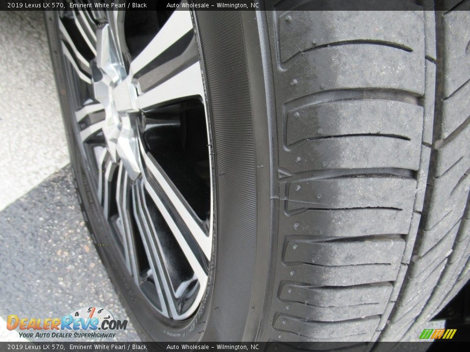 2019 Lexus LX 570 Eminent White Pearl / Black Photo #9
