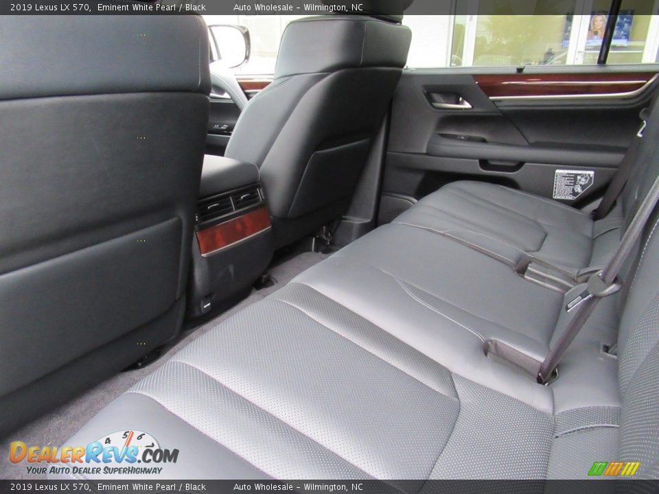 2019 Lexus LX 570 Eminent White Pearl / Black Photo #11