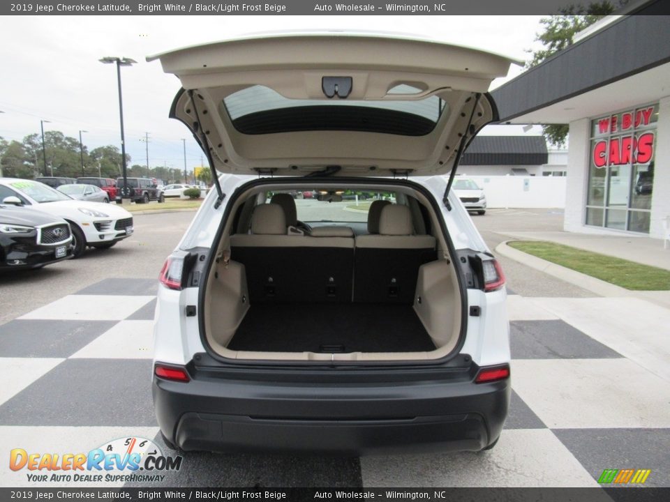 2019 Jeep Cherokee Latitude Bright White / Black/Light Frost Beige Photo #5