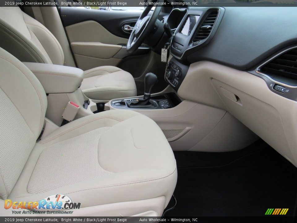 2019 Jeep Cherokee Latitude Bright White / Black/Light Frost Beige Photo #13