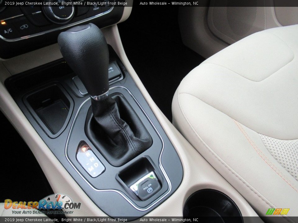 2019 Jeep Cherokee Latitude Bright White / Black/Light Frost Beige Photo #20