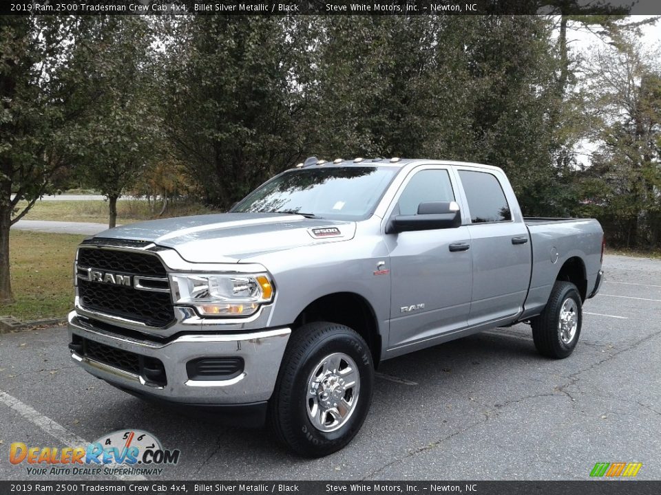 Front 3/4 View of 2019 Ram 2500 Tradesman Crew Cab 4x4 Photo #2