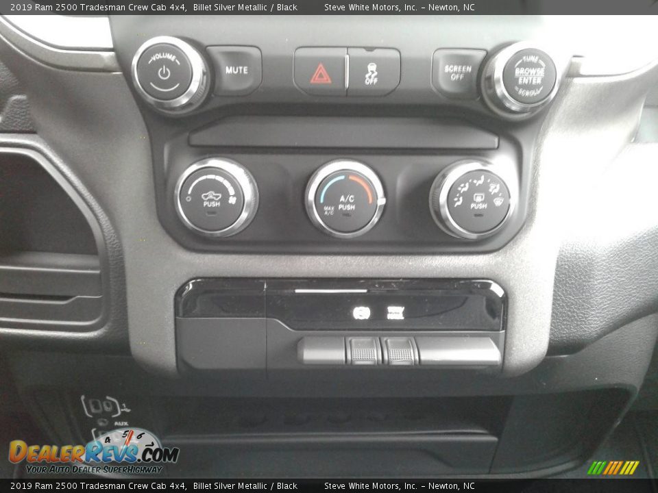 2019 Ram 2500 Tradesman Crew Cab 4x4 Billet Silver Metallic / Black Photo #22