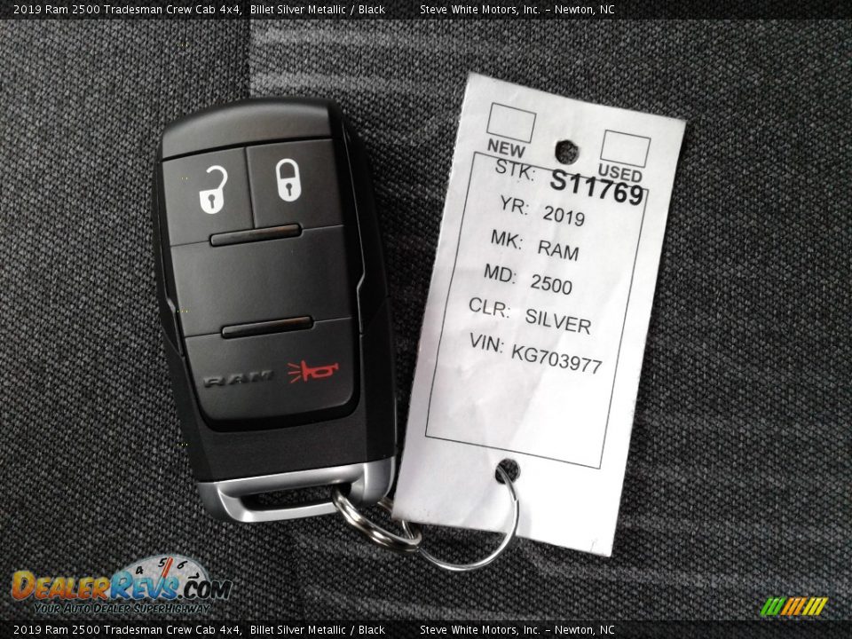 Keys of 2019 Ram 2500 Tradesman Crew Cab 4x4 Photo #26