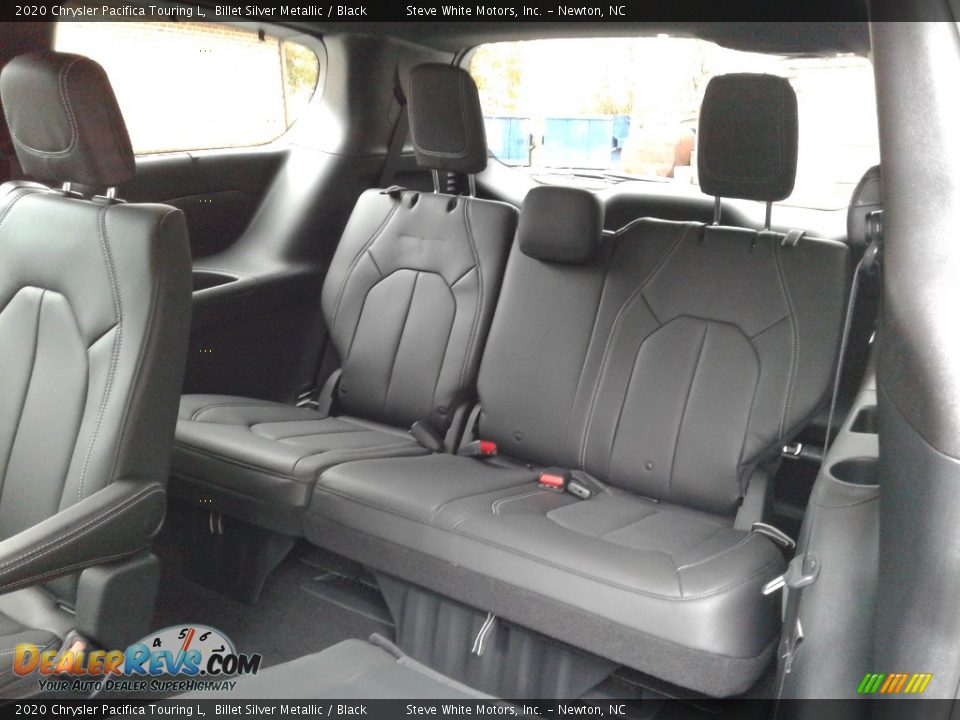 Rear Seat of 2020 Chrysler Pacifica Touring L Photo #12