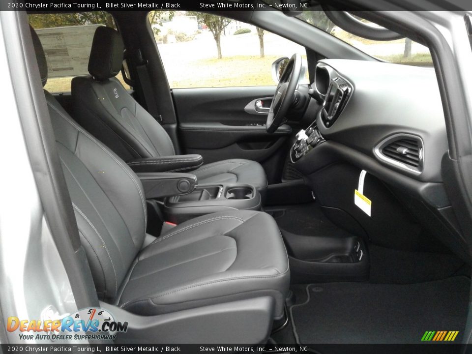 2020 Chrysler Pacifica Touring L Billet Silver Metallic / Black Photo #18