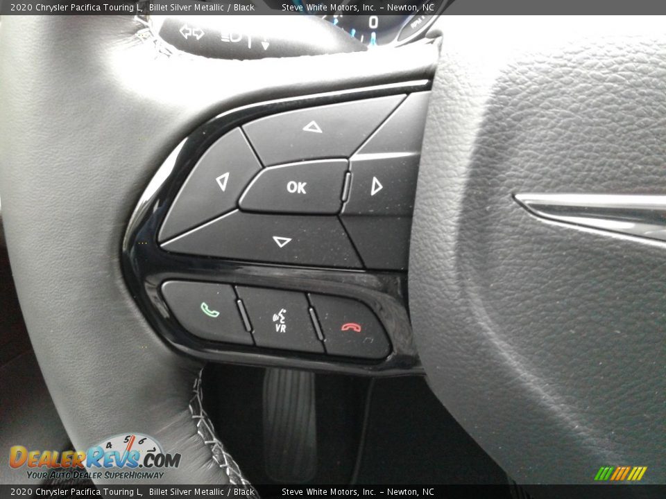 2020 Chrysler Pacifica Touring L Steering Wheel Photo #20