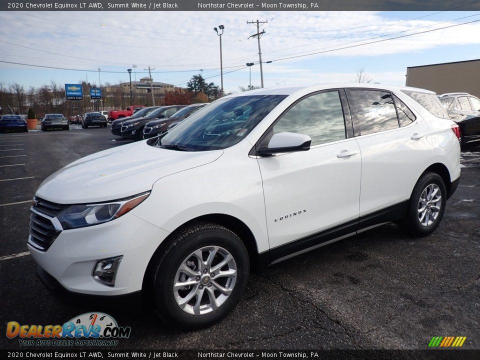 Front 3/4 View of 2020 Chevrolet Equinox LT AWD Photo #1