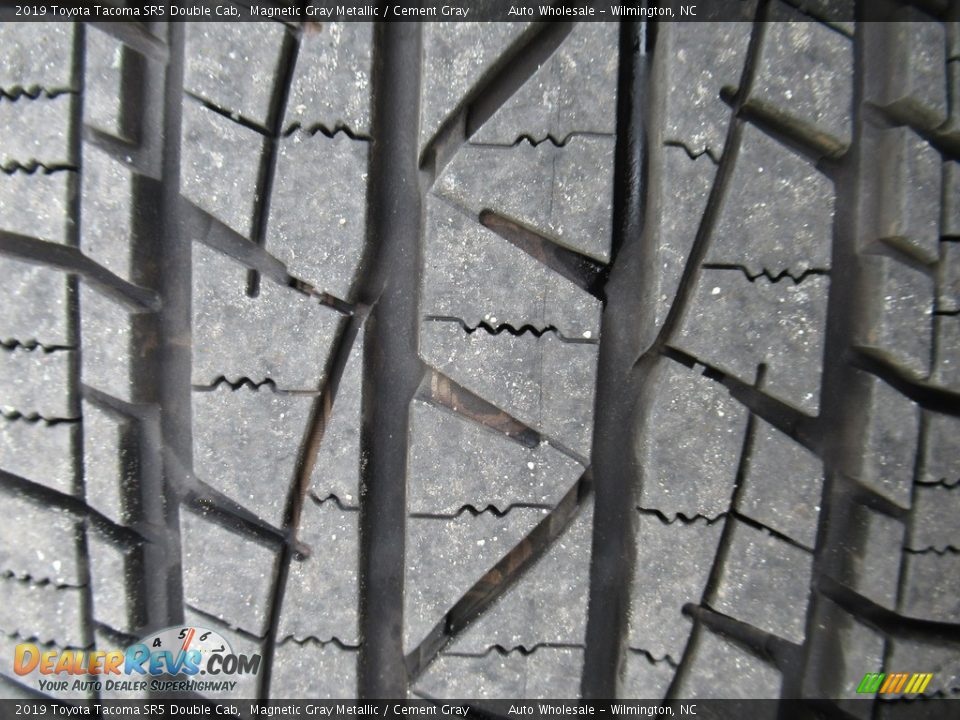2019 Toyota Tacoma SR5 Double Cab Magnetic Gray Metallic / Cement Gray Photo #9