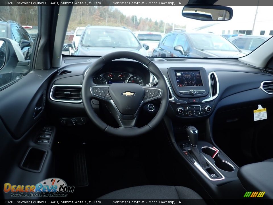 Dashboard of 2020 Chevrolet Equinox LT AWD Photo #12
