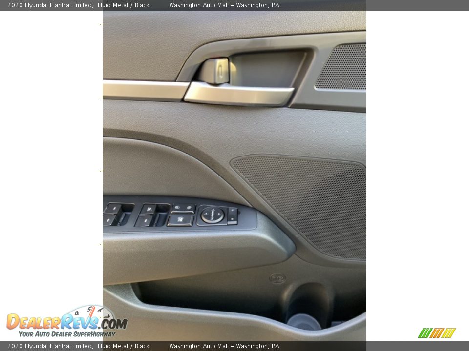 2020 Hyundai Elantra Limited Fluid Metal / Black Photo #12