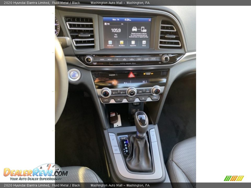 2020 Hyundai Elantra Limited Fluid Metal / Black Photo #32