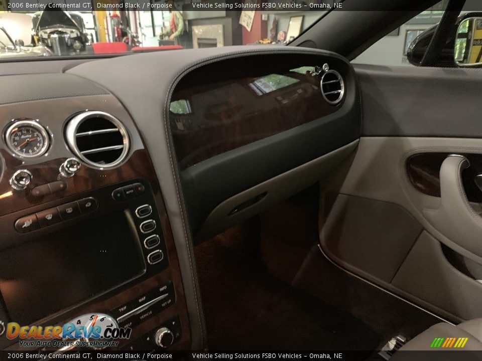 Dashboard of 2006 Bentley Continental GT  Photo #10