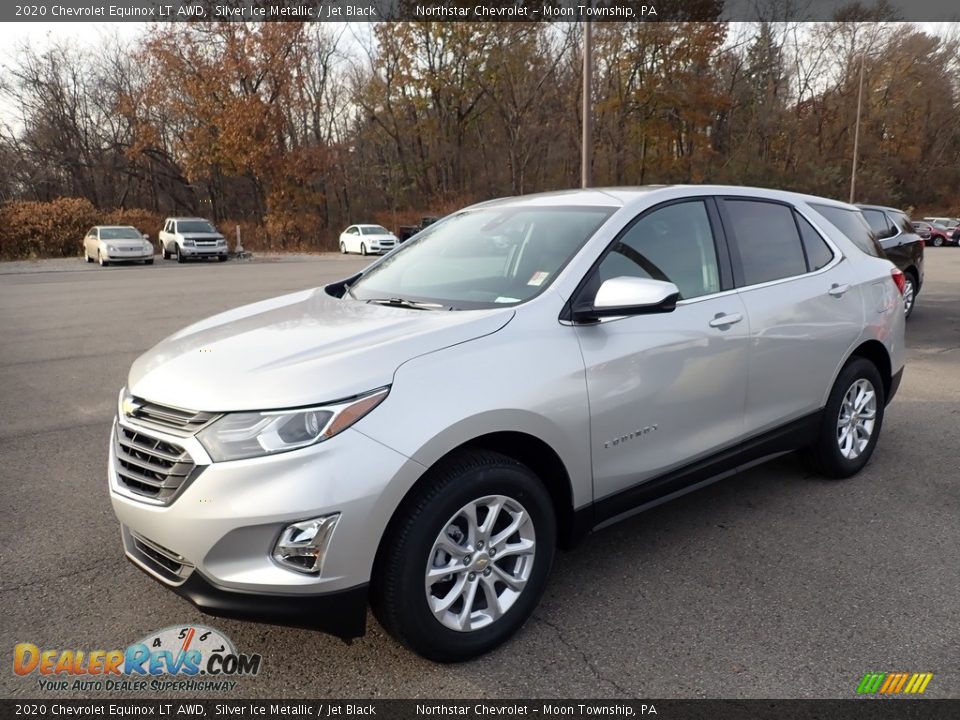 Front 3/4 View of 2020 Chevrolet Equinox LT AWD Photo #1