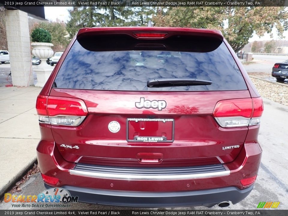 2019 Jeep Grand Cherokee Limited 4x4 Velvet Red Pearl / Black Photo #8