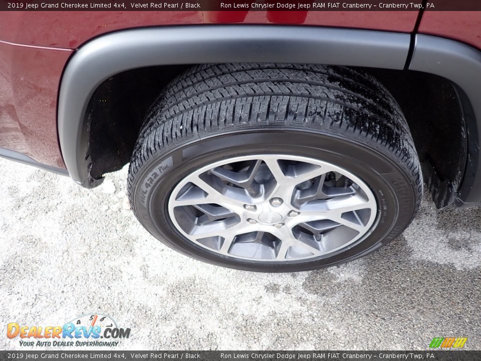 2019 Jeep Grand Cherokee Limited 4x4 Velvet Red Pearl / Black Photo #9