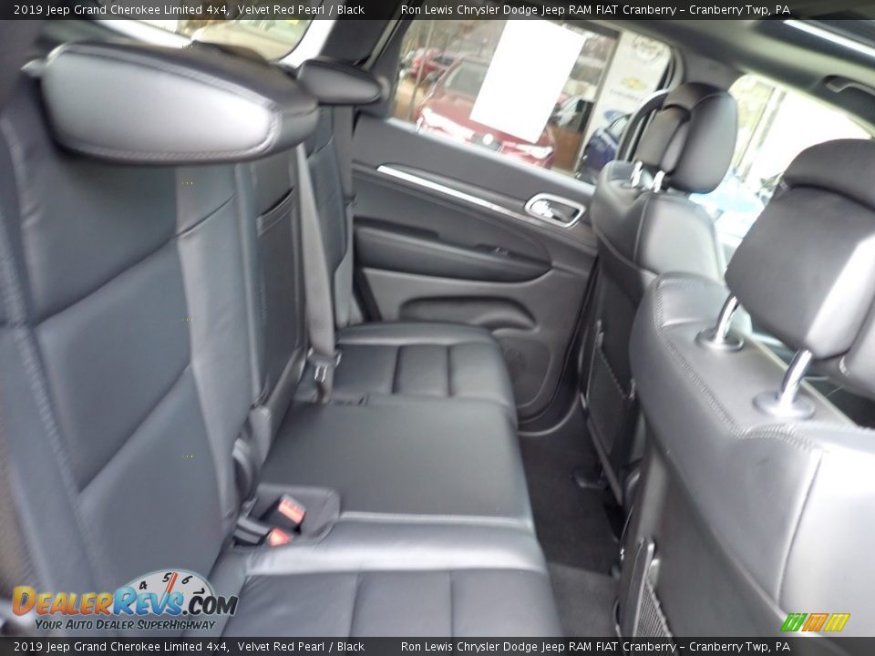 2019 Jeep Grand Cherokee Limited 4x4 Velvet Red Pearl / Black Photo #10
