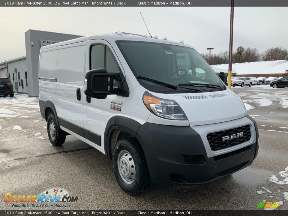 2019 Ram ProMaster 1500 Low Roof Cargo Van Bright White / Black Photo #8