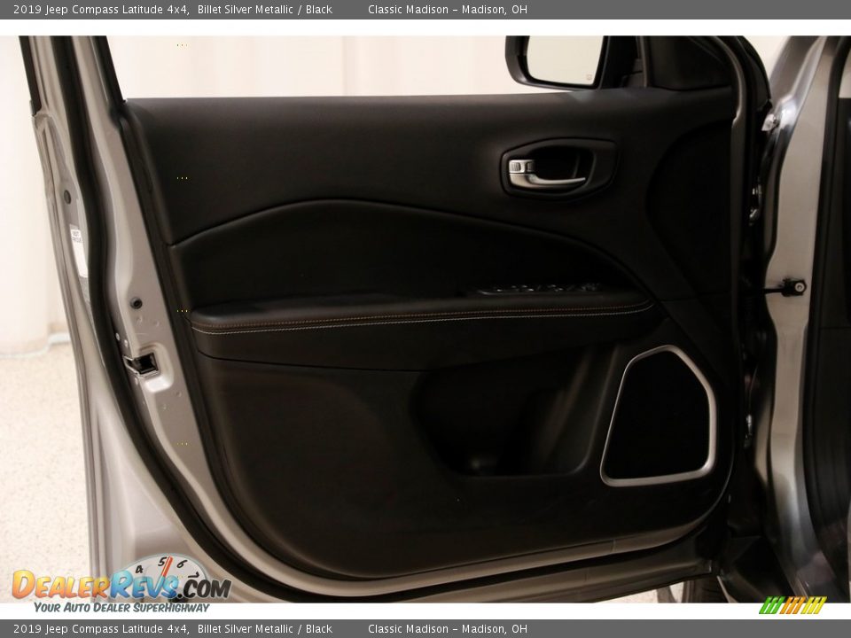 2019 Jeep Compass Latitude 4x4 Billet Silver Metallic / Black Photo #4