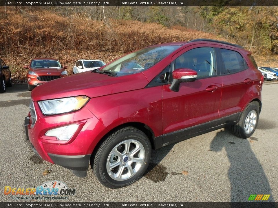 Front 3/4 View of 2020 Ford EcoSport SE 4WD Photo #7
