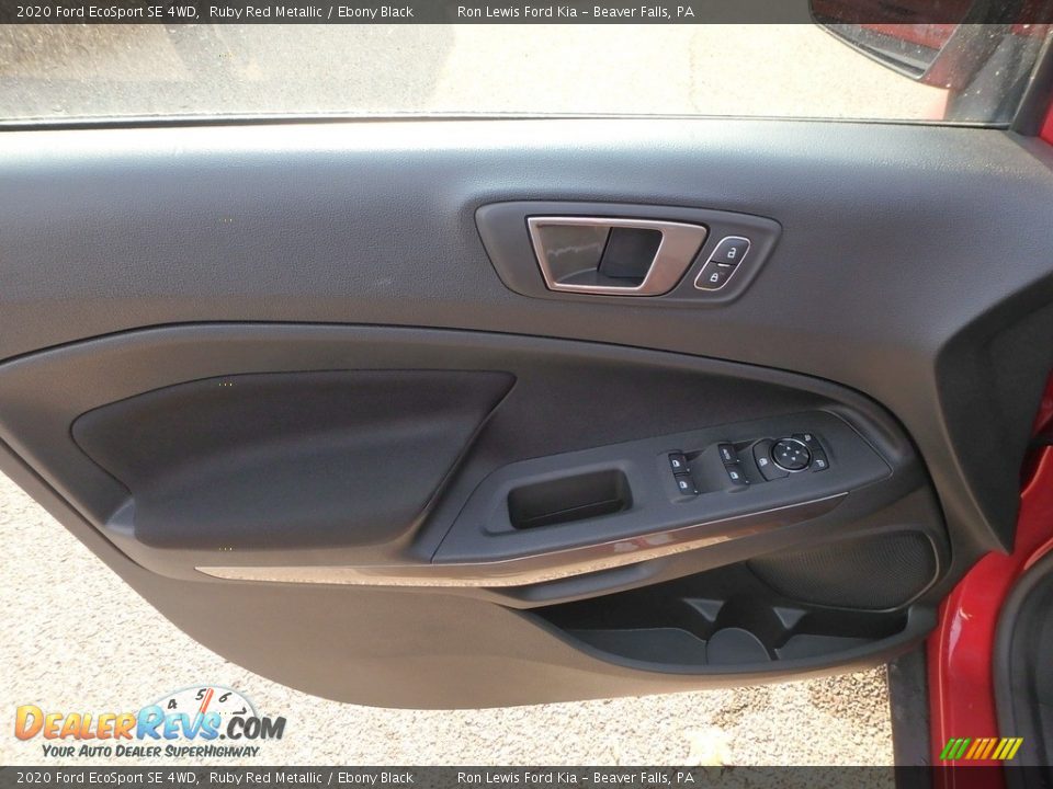 Door Panel of 2020 Ford EcoSport SE 4WD Photo #17