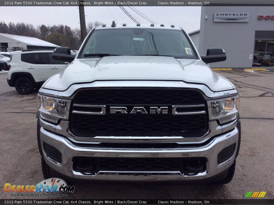 2019 Ram 5500 Tradesman Crew Cab 4x4 Chassis Bright White / Black/Diesel Gray Photo #4
