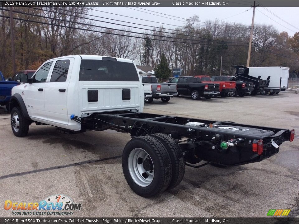 2019 Ram 5500 Tradesman Crew Cab 4x4 Chassis Bright White / Black/Diesel Gray Photo #7